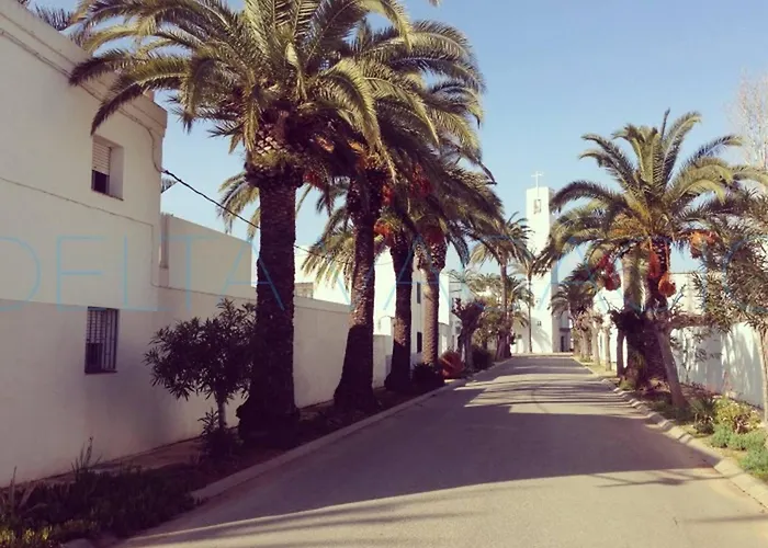Llevantada - Casa en Poblenou del Delta con piscina privada y barbacoa